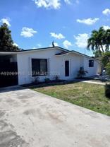 630 Se 3rd Pl - Photo 1 of 1