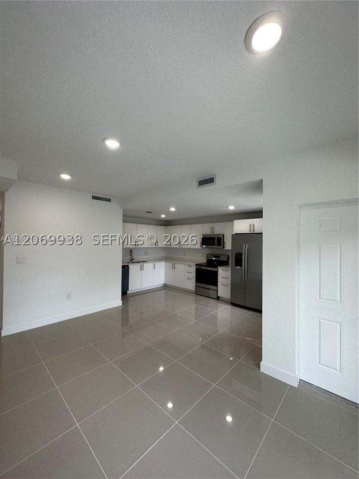 25778 Sw 143rd Path #25778 - Photo 5 of 23