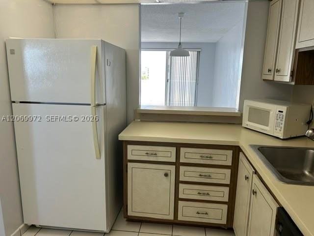 1331 Lincoln Rd #905 - Photo 5 of 14