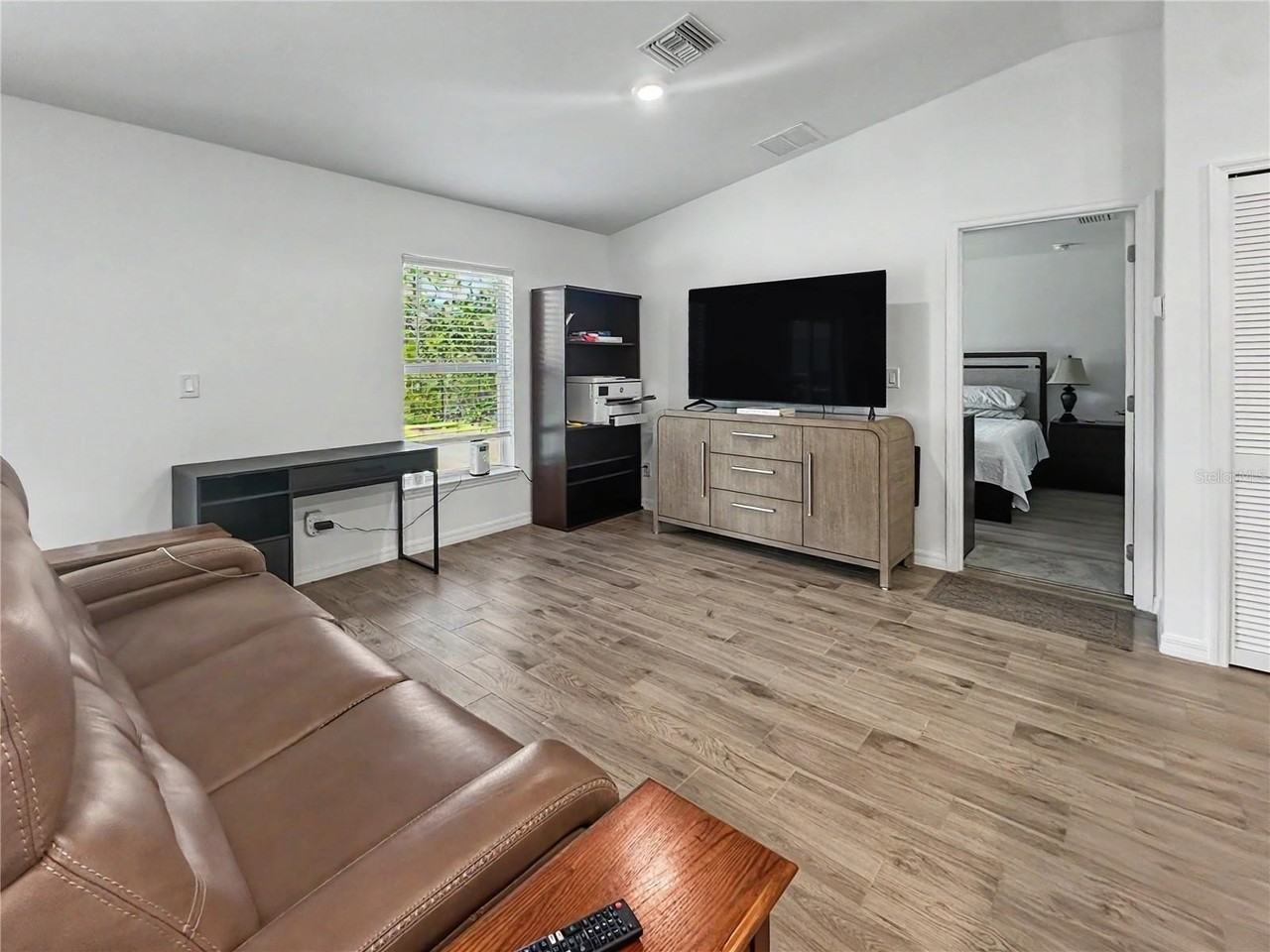 23327 Van Buren Ave - Photo 7 of 32