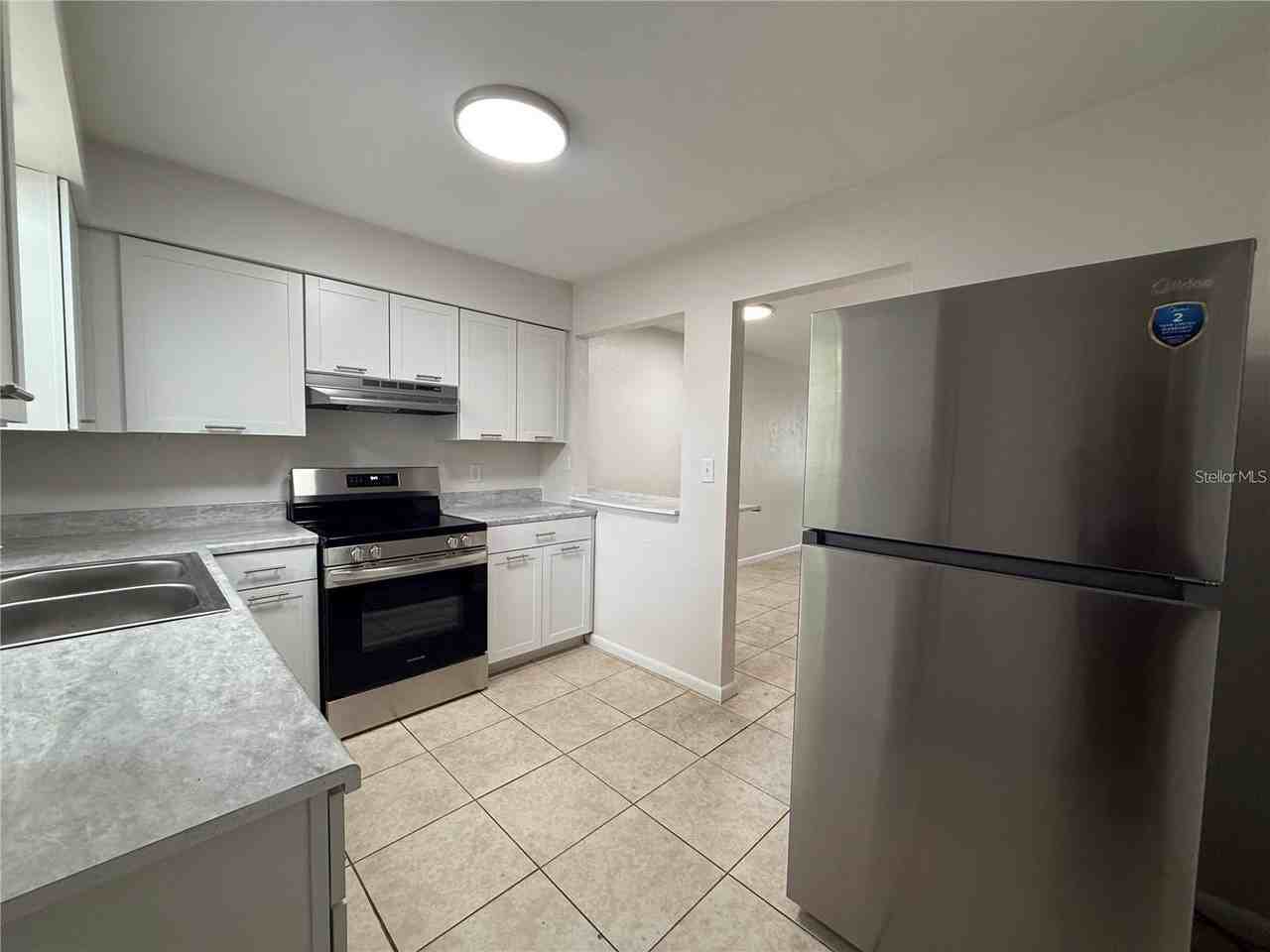 6030 Sw 12th Pl #2 - Photo 3 of 7