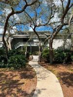 featured image of 808 Pinewood Ct
