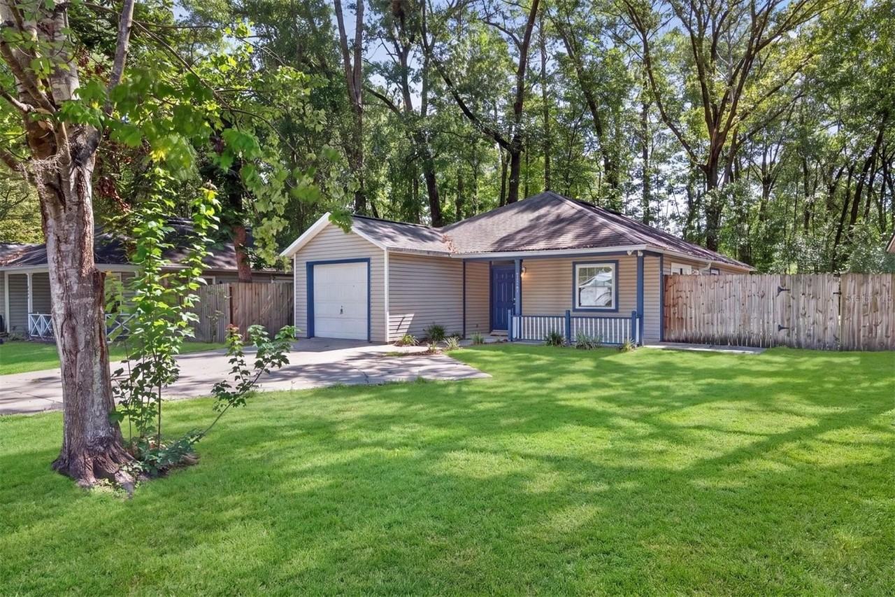 2115 Sw 72nd St - Photo 2 of 29