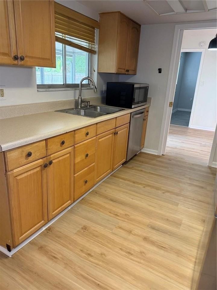 3024 Blown Feather Ln - Photo 5 of 13