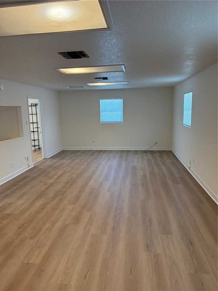 1100 Jamela Dr #B - Photo 5 of 20