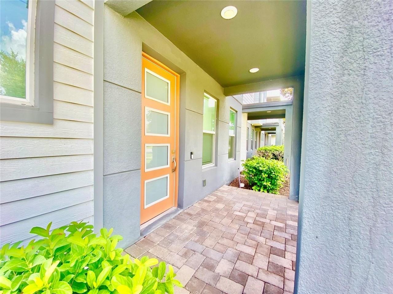 7206 Carrickbend Ln - Photo 4 of 50