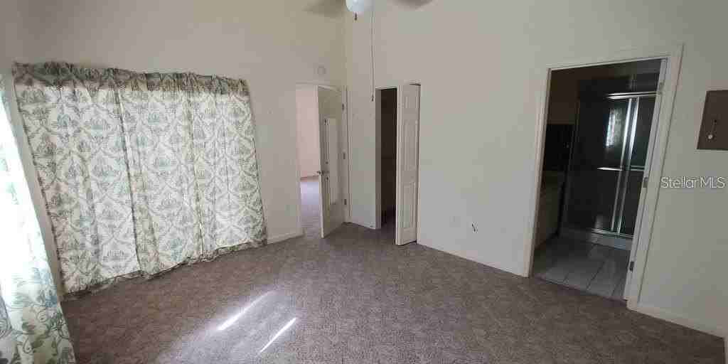 2028 Nw 50th Ave - Photo 4 of 9