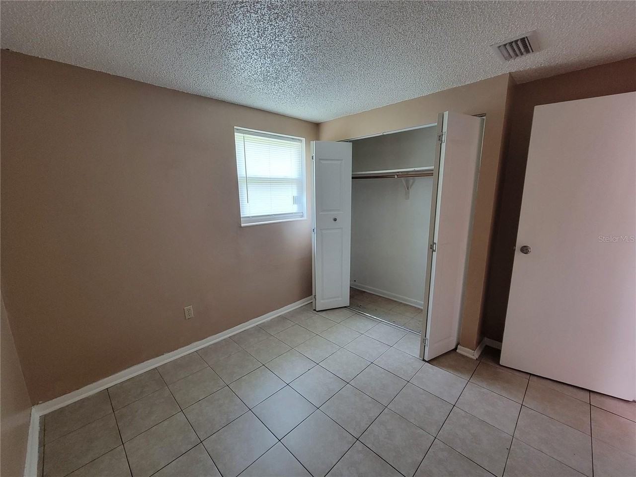 14297 Sw 39th Ter - Photo 6 of 8