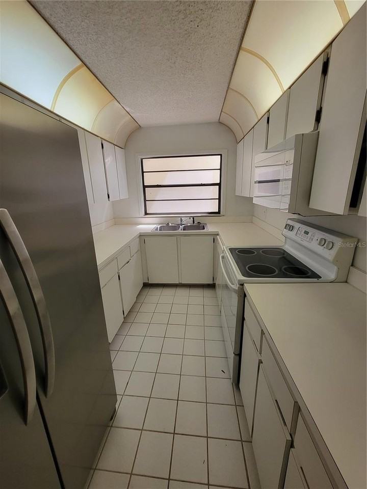 3401 E Fort King St #102 - Photo 3 of 9