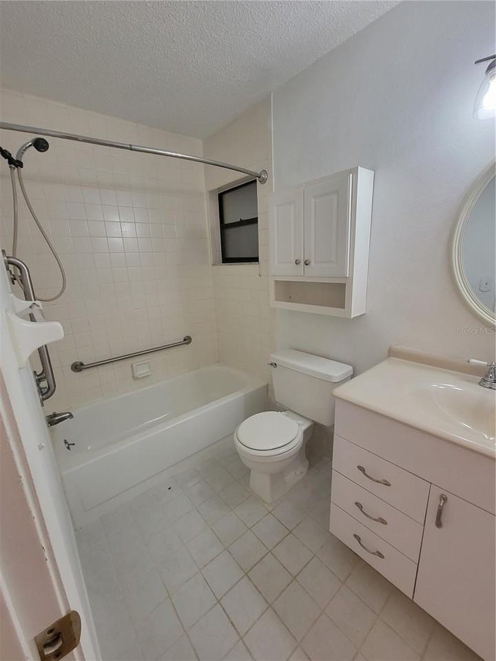 3401 E Fort King St #102 - Photo 6 of 9