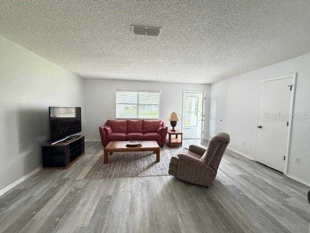 335 San Marino Dr - Photo 5 of 31
