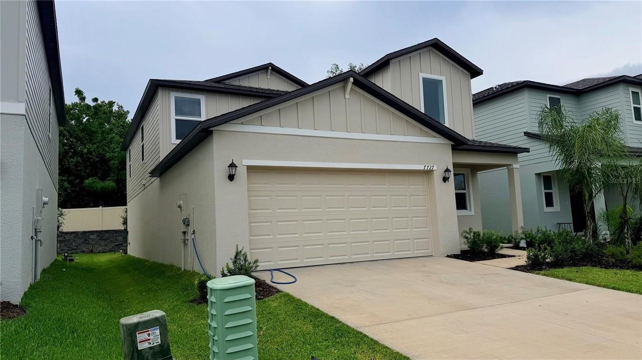 7727 Abagail Dr - Photo 2 of 12
