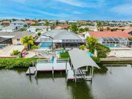featured image of 910 Chipaway Dr