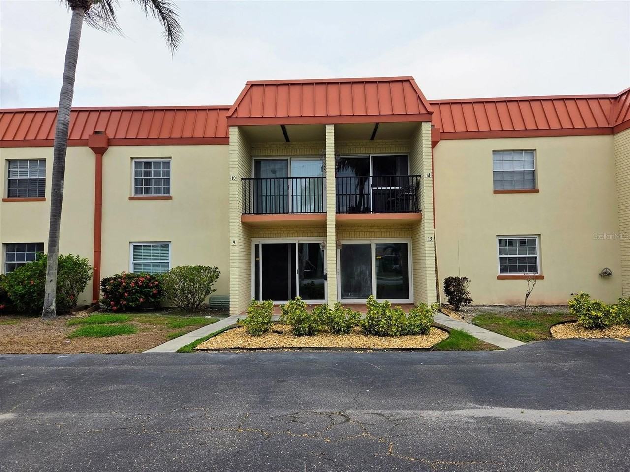 10365 Paradise Blvd #13