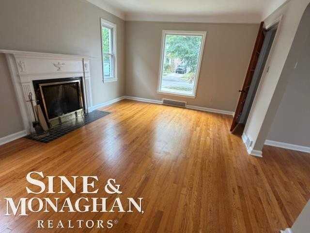 1555 Anita Ave - Photo 5 of 7