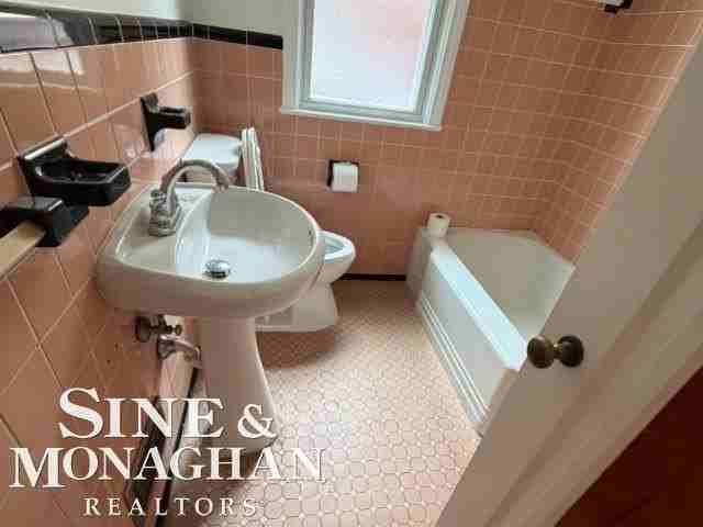 1555 Anita Ave - Photo 7 of 7