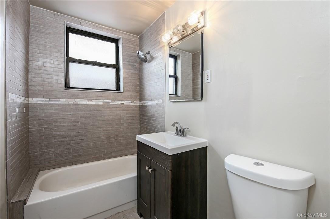 7 Greenridge Ave #C7 - Photo 5 of 22