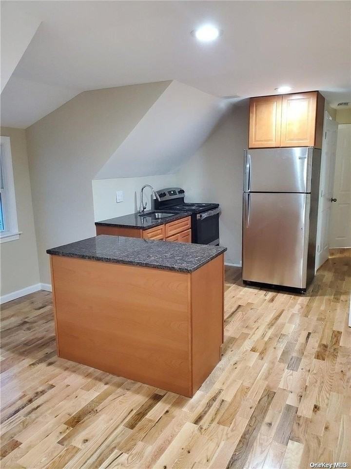 774 Fall Ave #2 - Photo 5 of 7