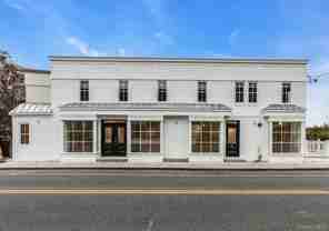 1431 Old Northern Blvd #5 - Photo 1 of 1