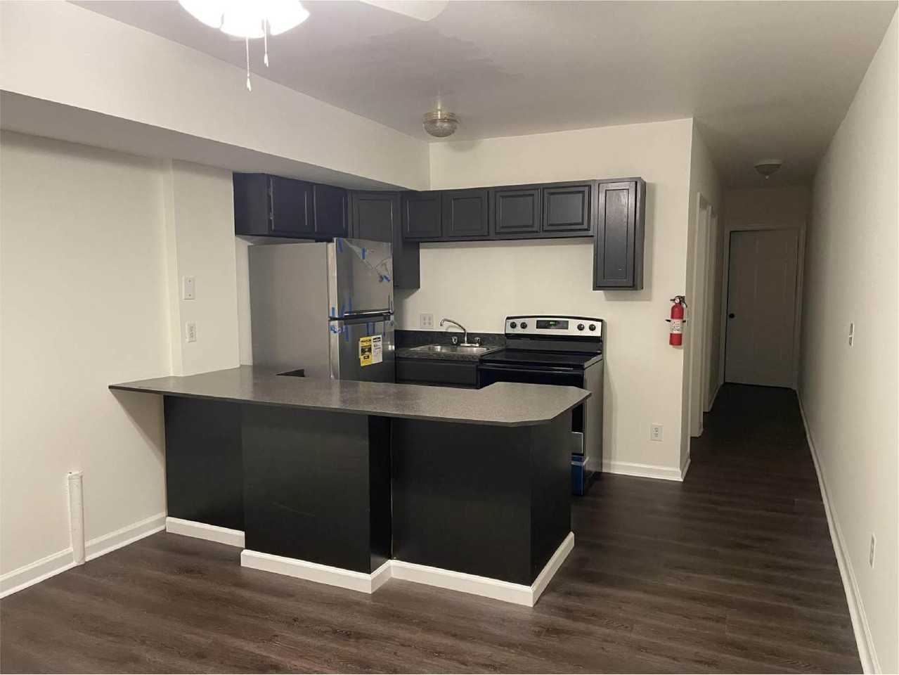 526 Cleveland Ave #B2 - Photo 2 of 5