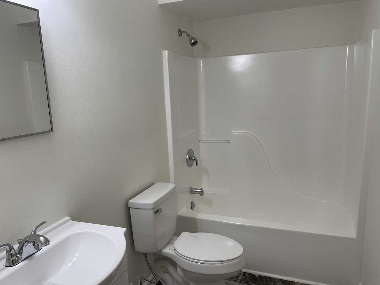 526 Cleveland Ave #B2 - Photo 3 of 5