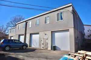 featured image of 36 Arch St #2