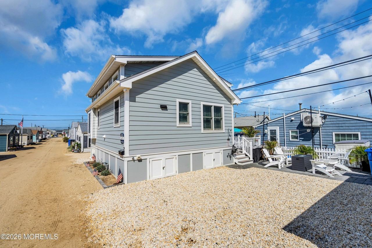 24 E Penguin Way - Photo 3 of 16