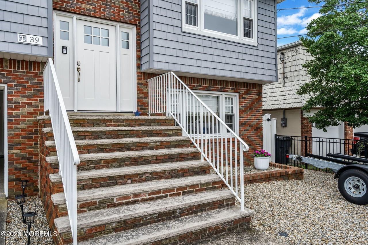 39 Green Island Rd - Photo 4 of 47
