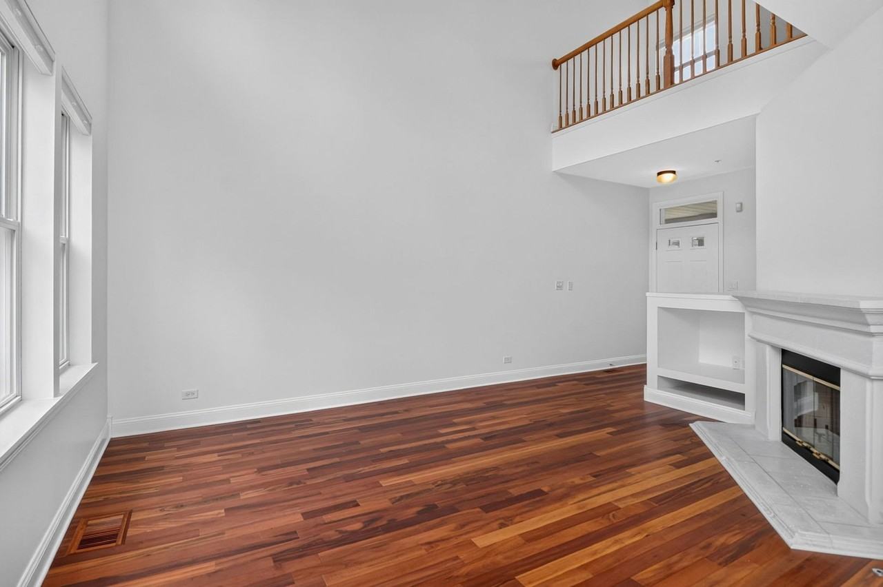 207 Tanglewood Dr - Photo 4 of 21