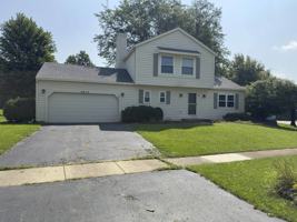 featured image of 2013 Vanderbilt Ct
