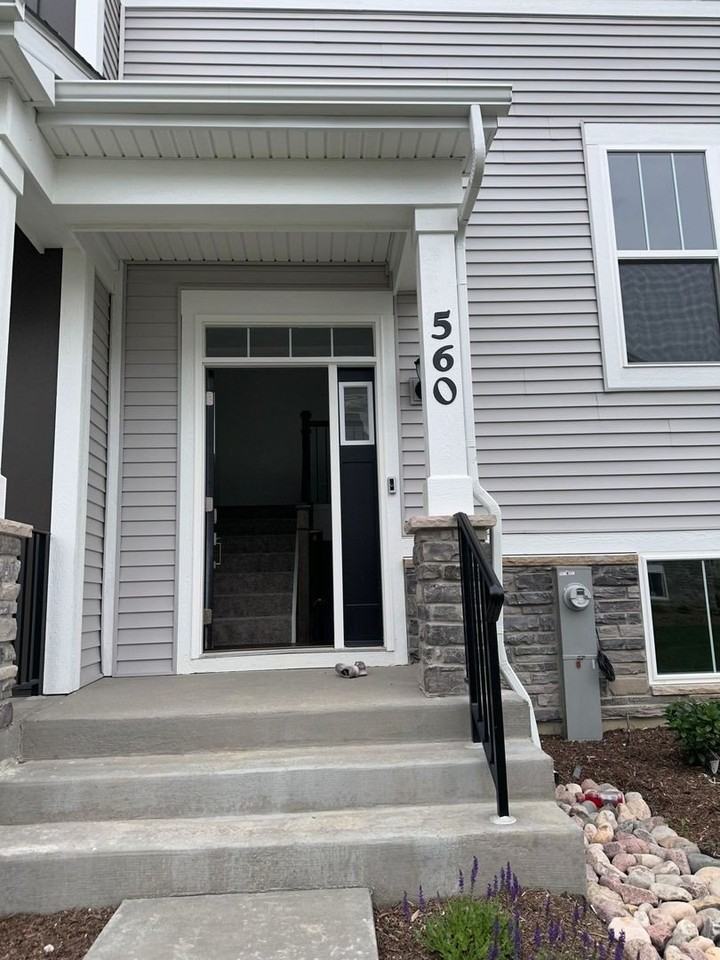 560 Wolverine Dr - Photo 2 of 27
