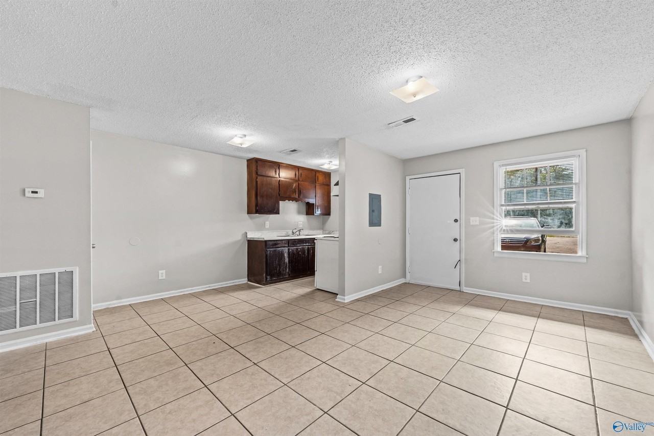 3911 Patton Rd Sw #2 - Photo 6 of 25