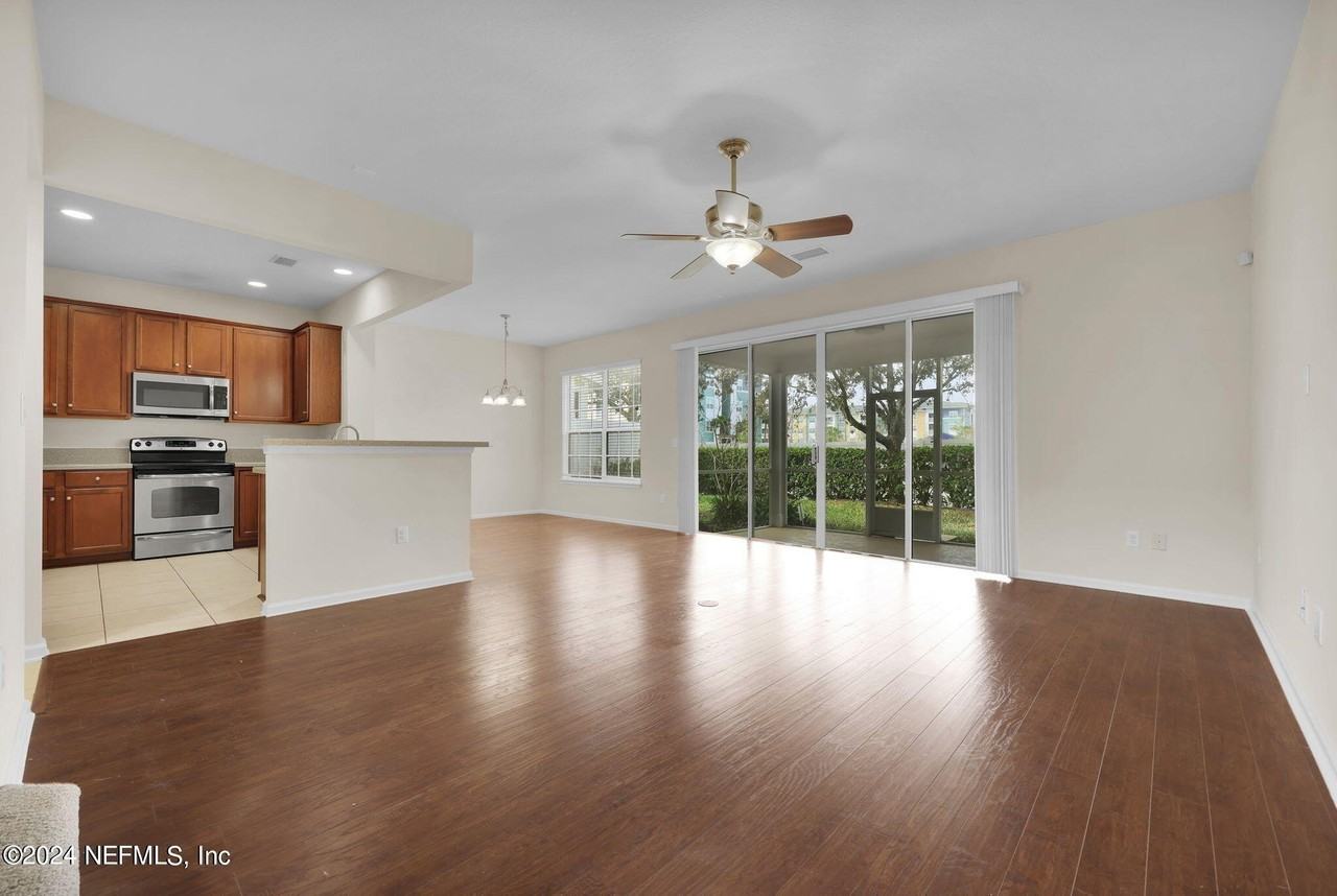 4214 Metron Dr - Photo 2 of 9