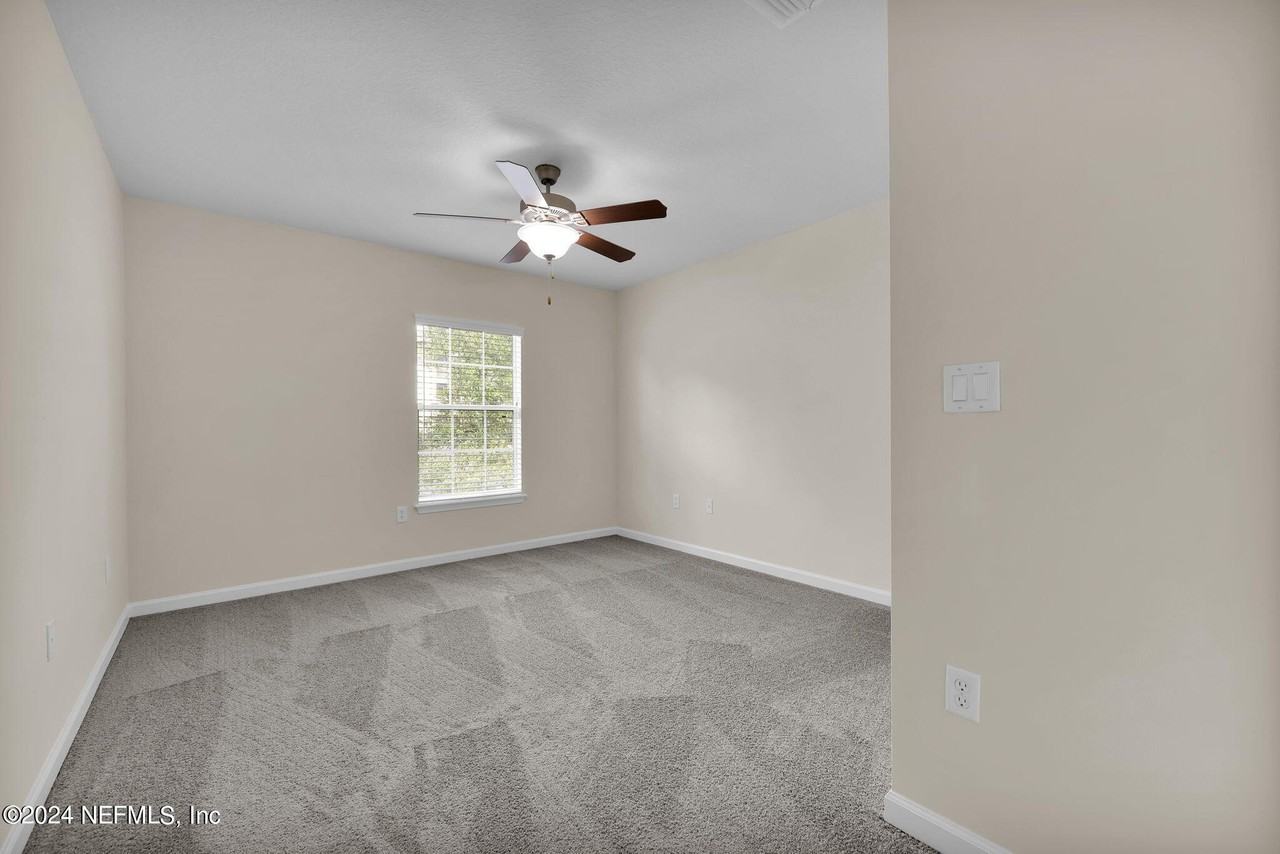 4214 Metron Dr - Photo 6 of 9