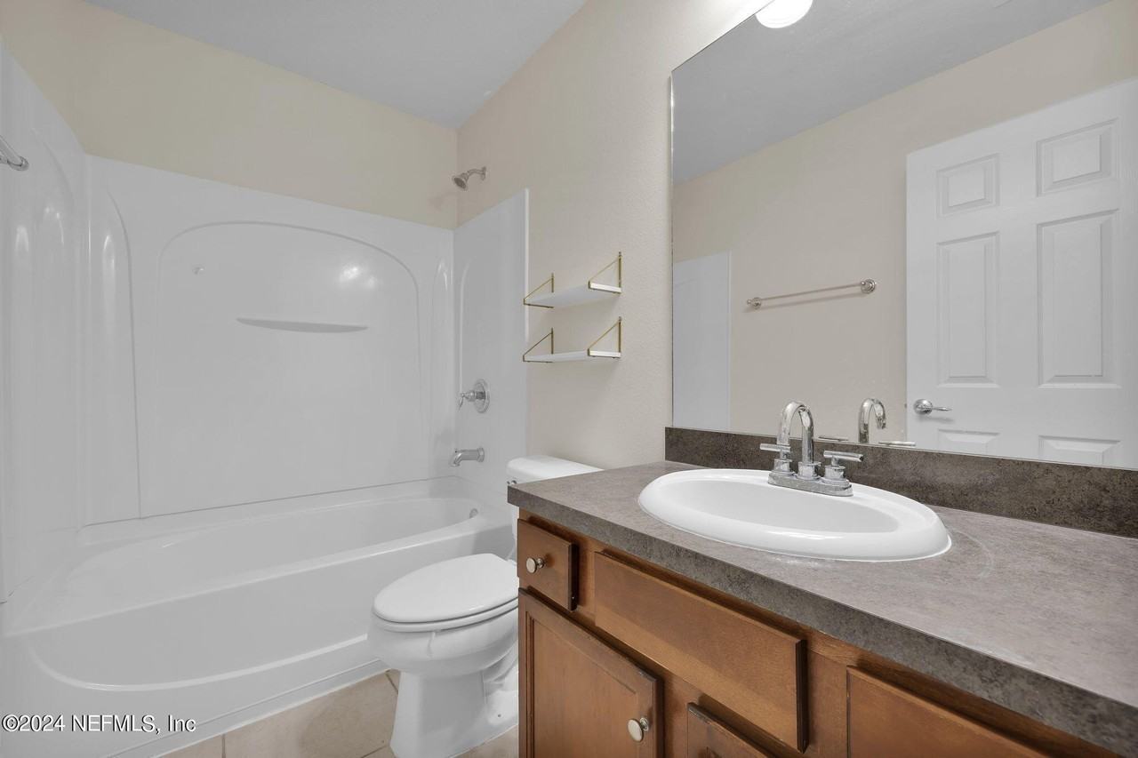 4214 Metron Dr - Photo 7 of 9
