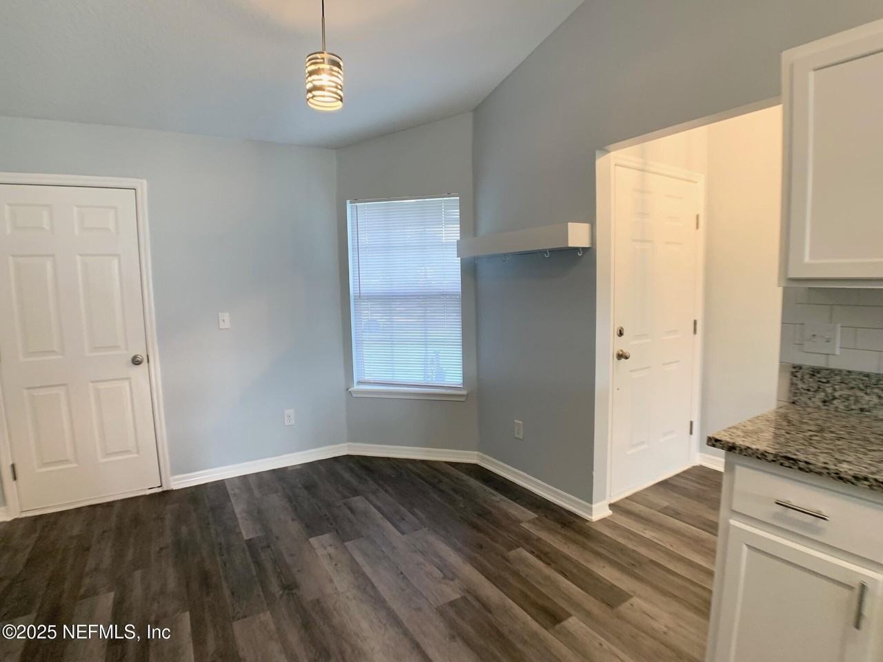 3201 Deer Creek Dr - Photo 5 of 34
