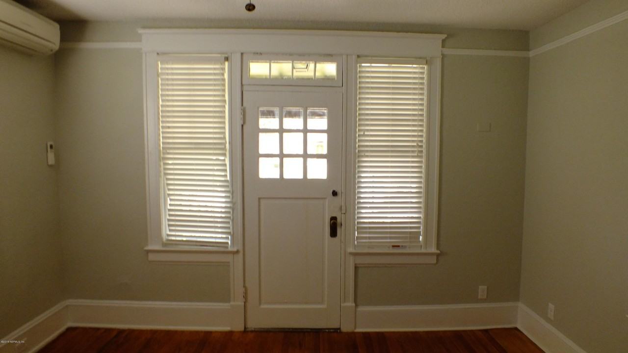 2120 Herschel St #A - Photo 3 of 14