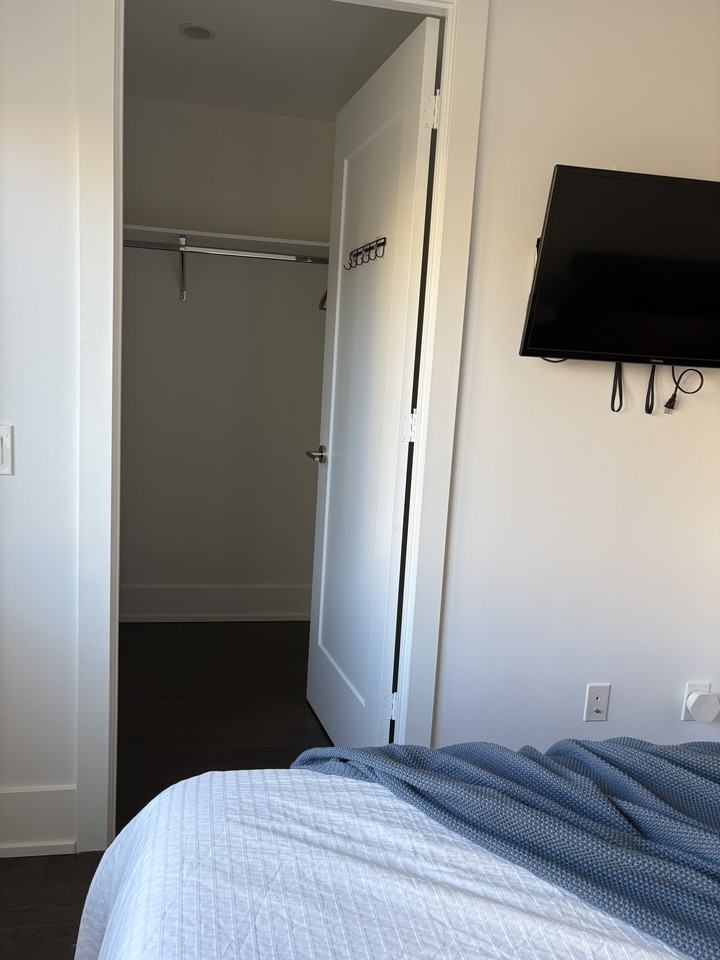 51 Paul Lane Gardens - Photo 3 of 15