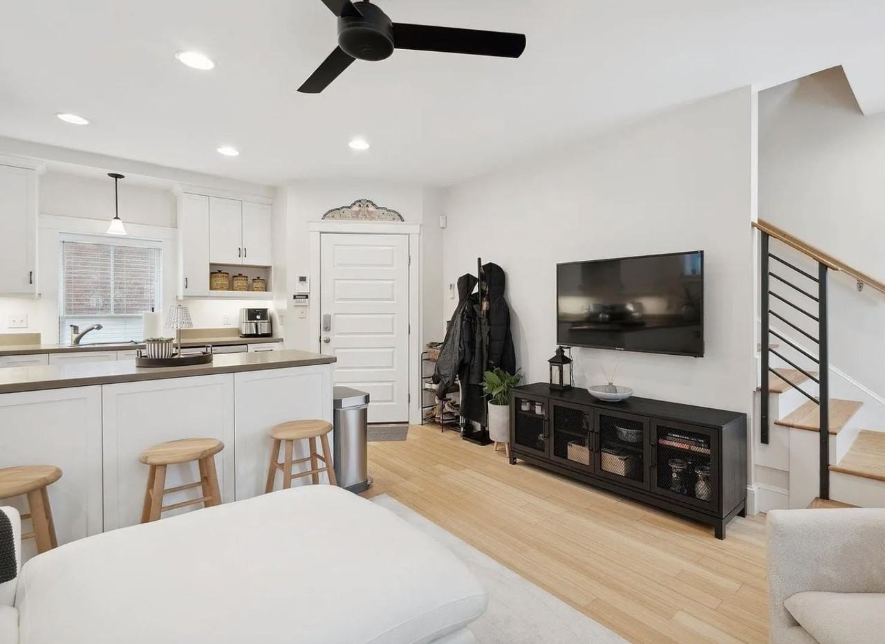 534 State St #B - Photo 5 of 14