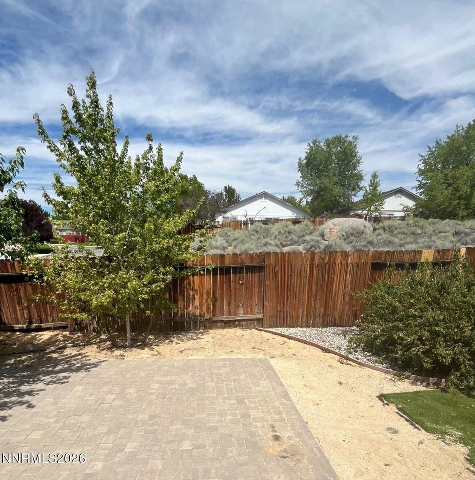 2210 Desert Village Ct - Photo 2 of 3