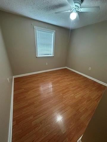 1226 Kenny Dr - Photo 7 of 12