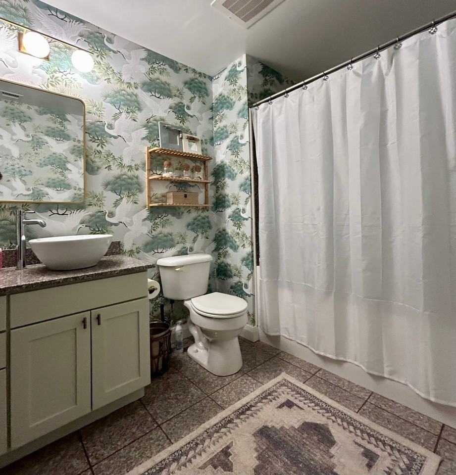 306 4th Ave #302 - Photo 5 of 15