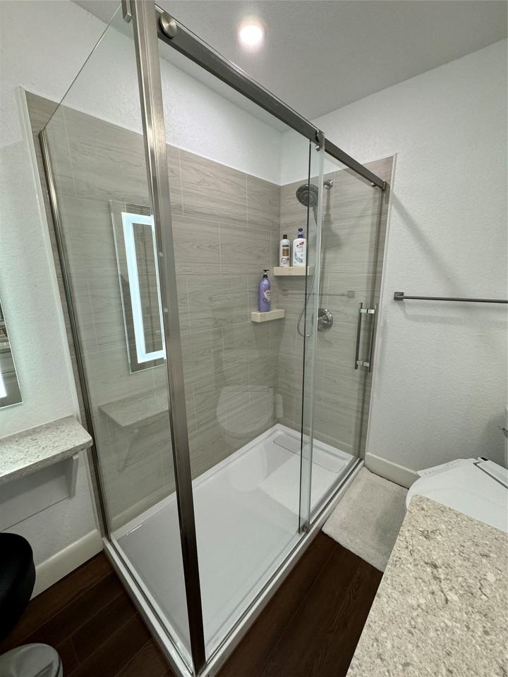 1224 S Center St - Photo 6 of 26