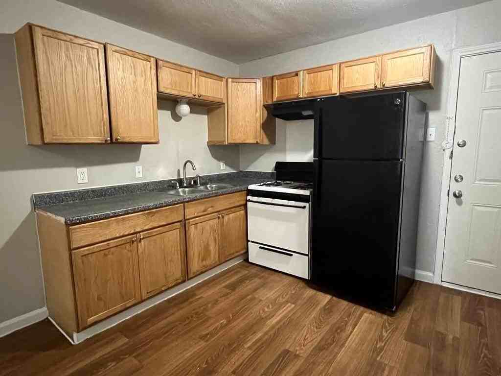 2429 Parkside Ave #277 - Photo 3 of 7