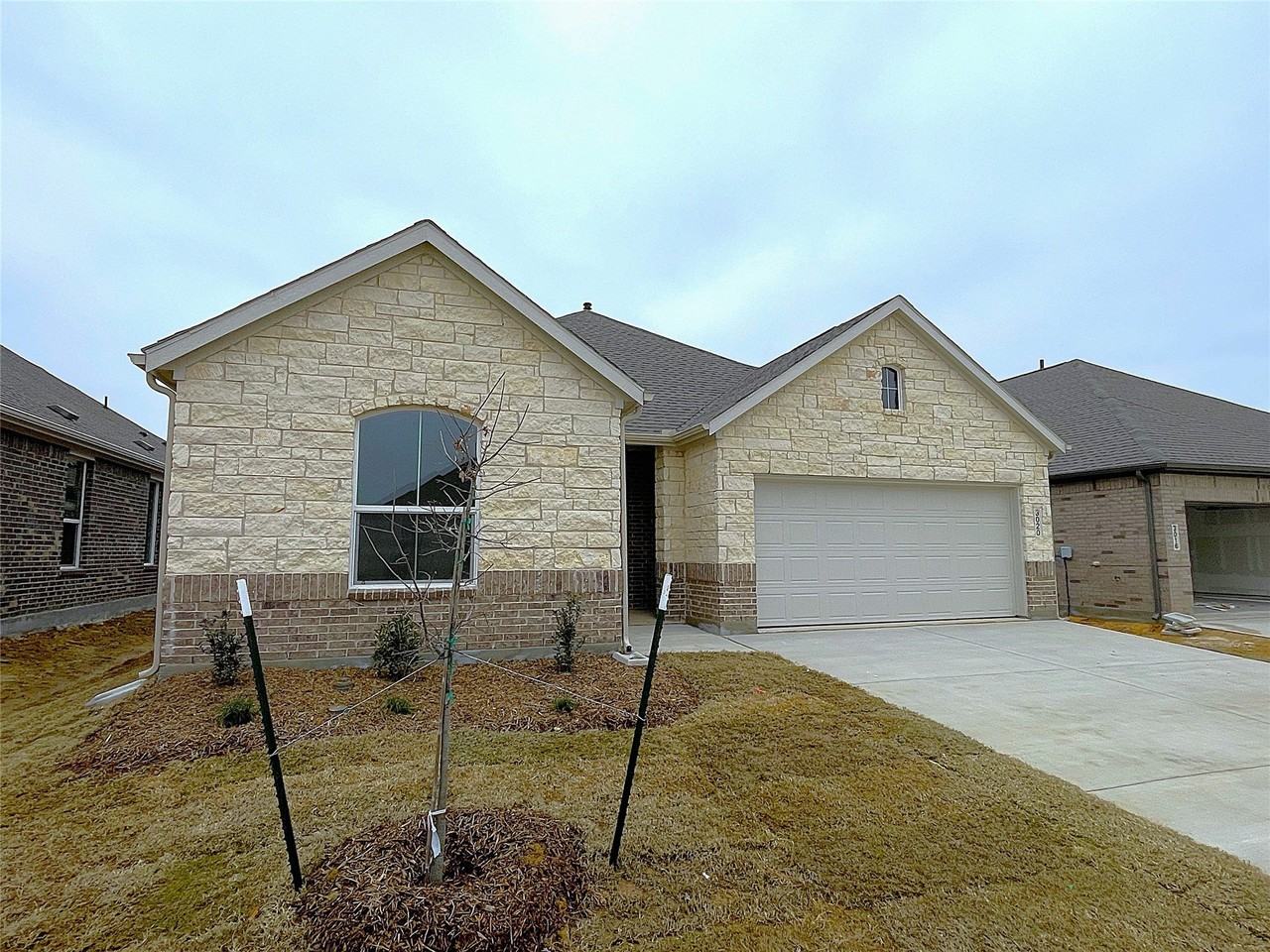 3020 Dutch Rd - Photo 2 of 23