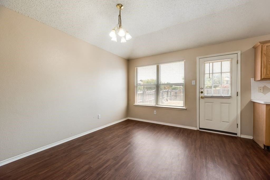 636 Canyon Pl - Photo 6 of 19