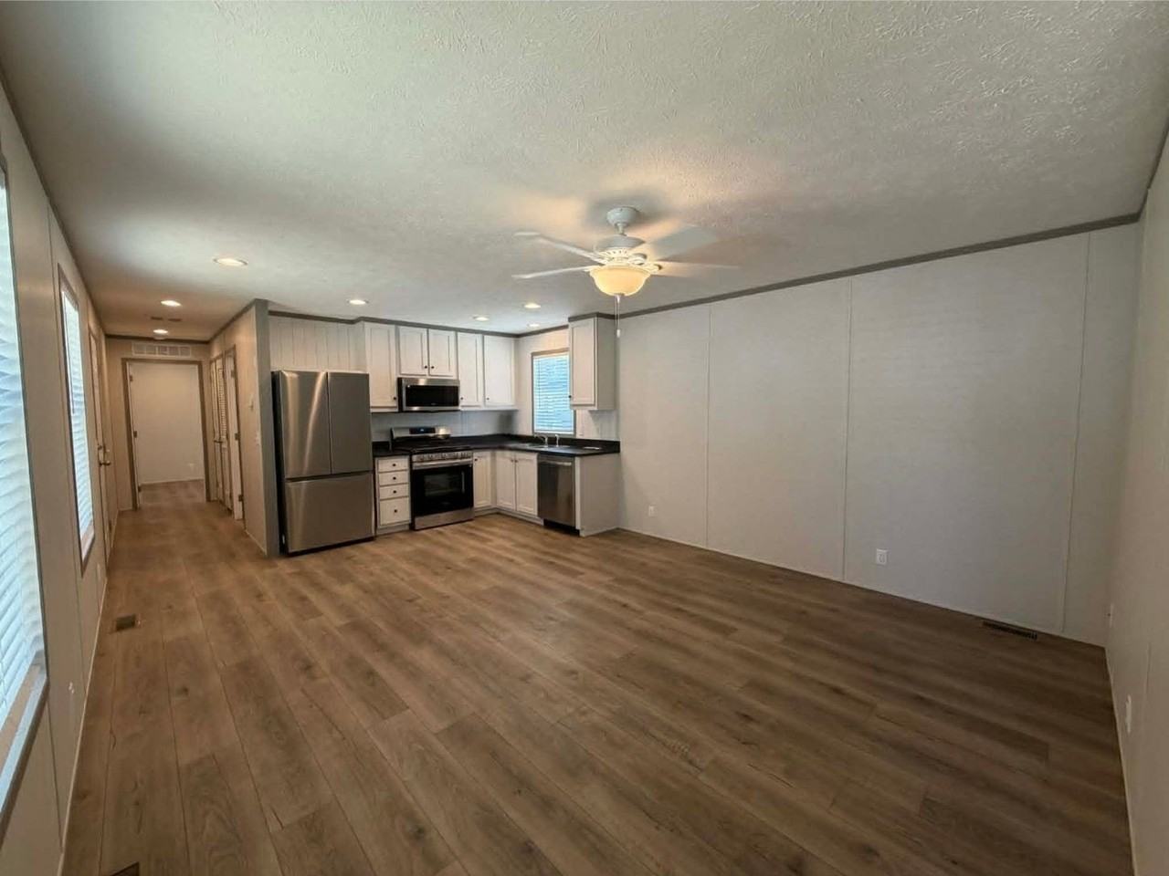25418 Nuway Ave #141 - Photo 2 of 10