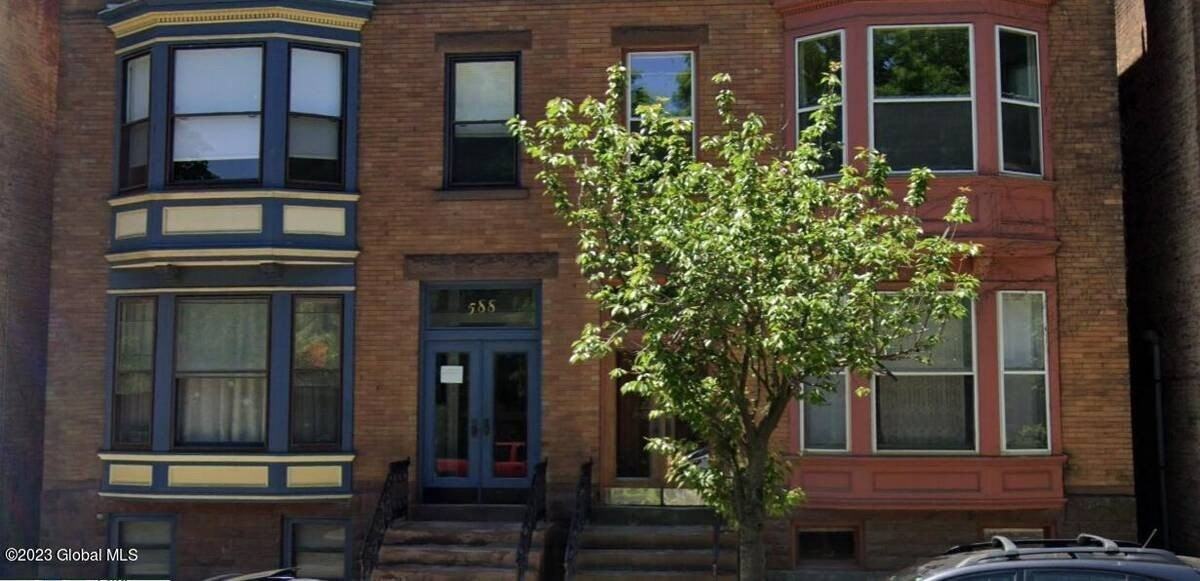 588 Madison Ave #2ndFL - Photo 2 of 16