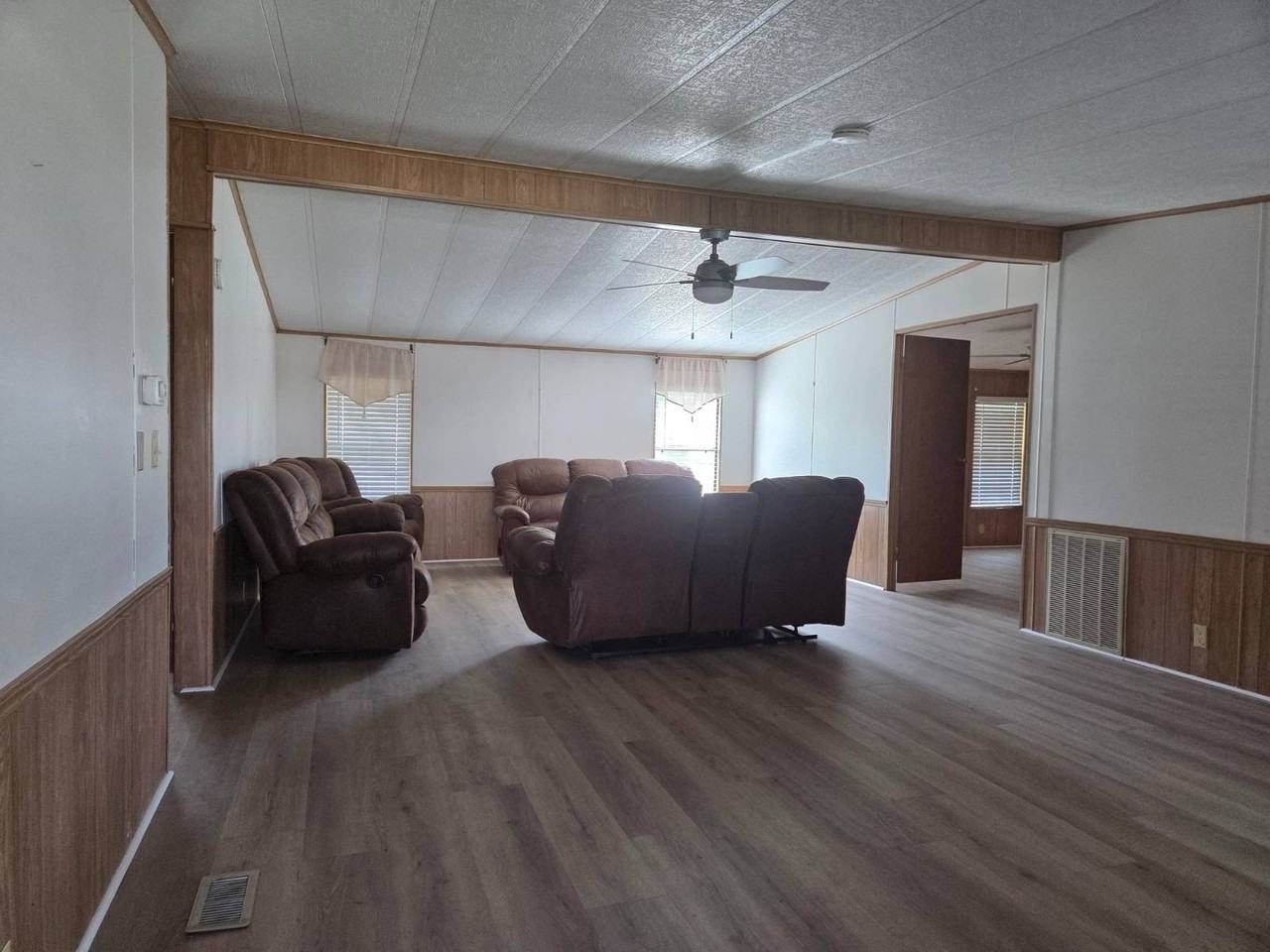 4122 Topaz St - Photo 3 of 20