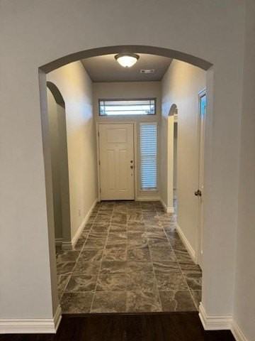 1007 Eaglerock Ln - Photo 3 of 42